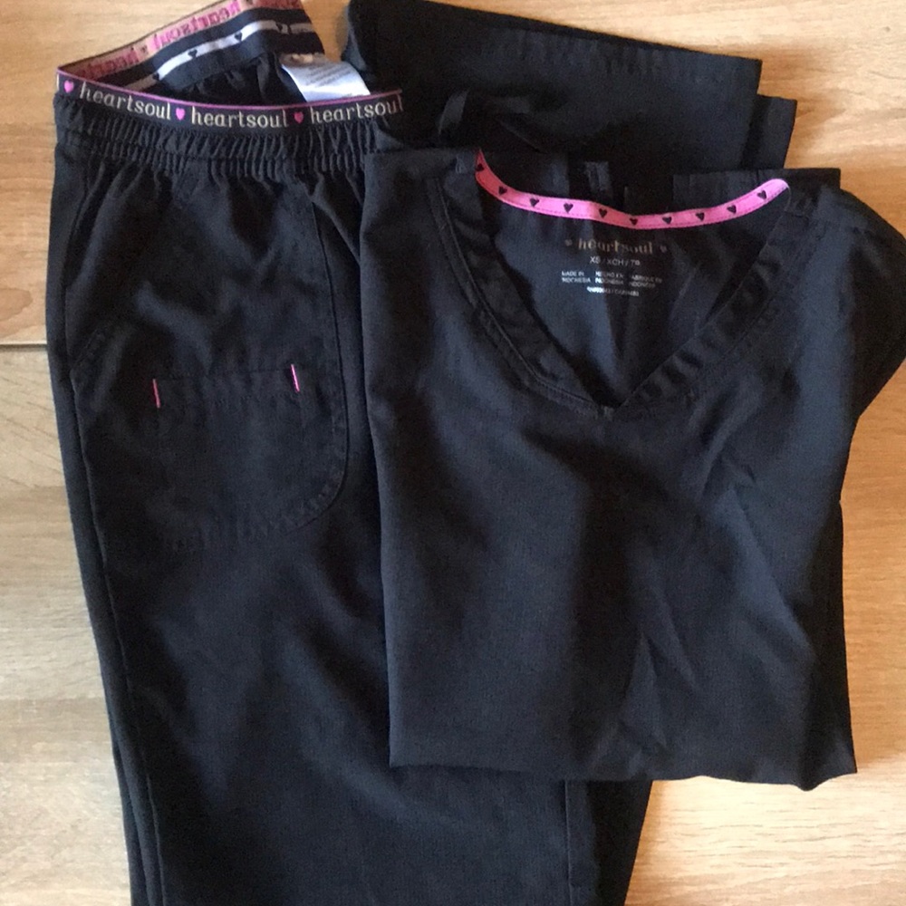 Good condition used Scrubs